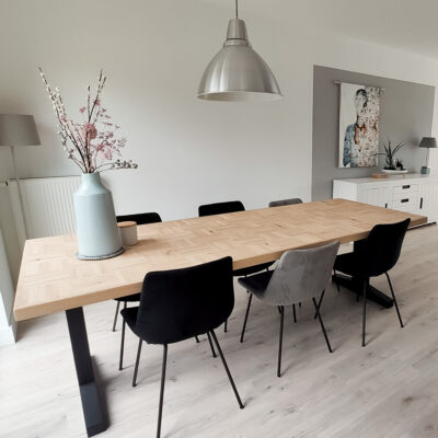 Tafel Eigenwiijs (metropolis grey onderstel)