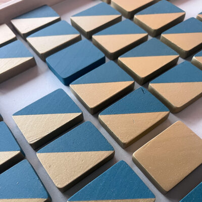 Figure It Out -Detail1- Grijs, Blauw, Goud