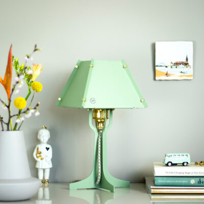 Alternative view of Tafellampie Groen